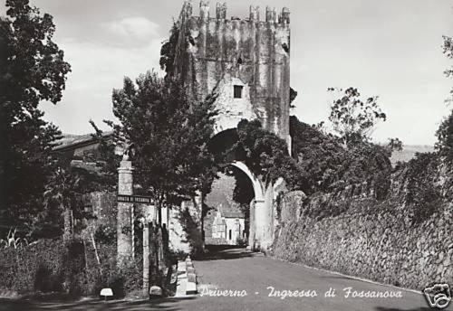 Alloggio La Torre Fossanova Priverno Kültér fotó